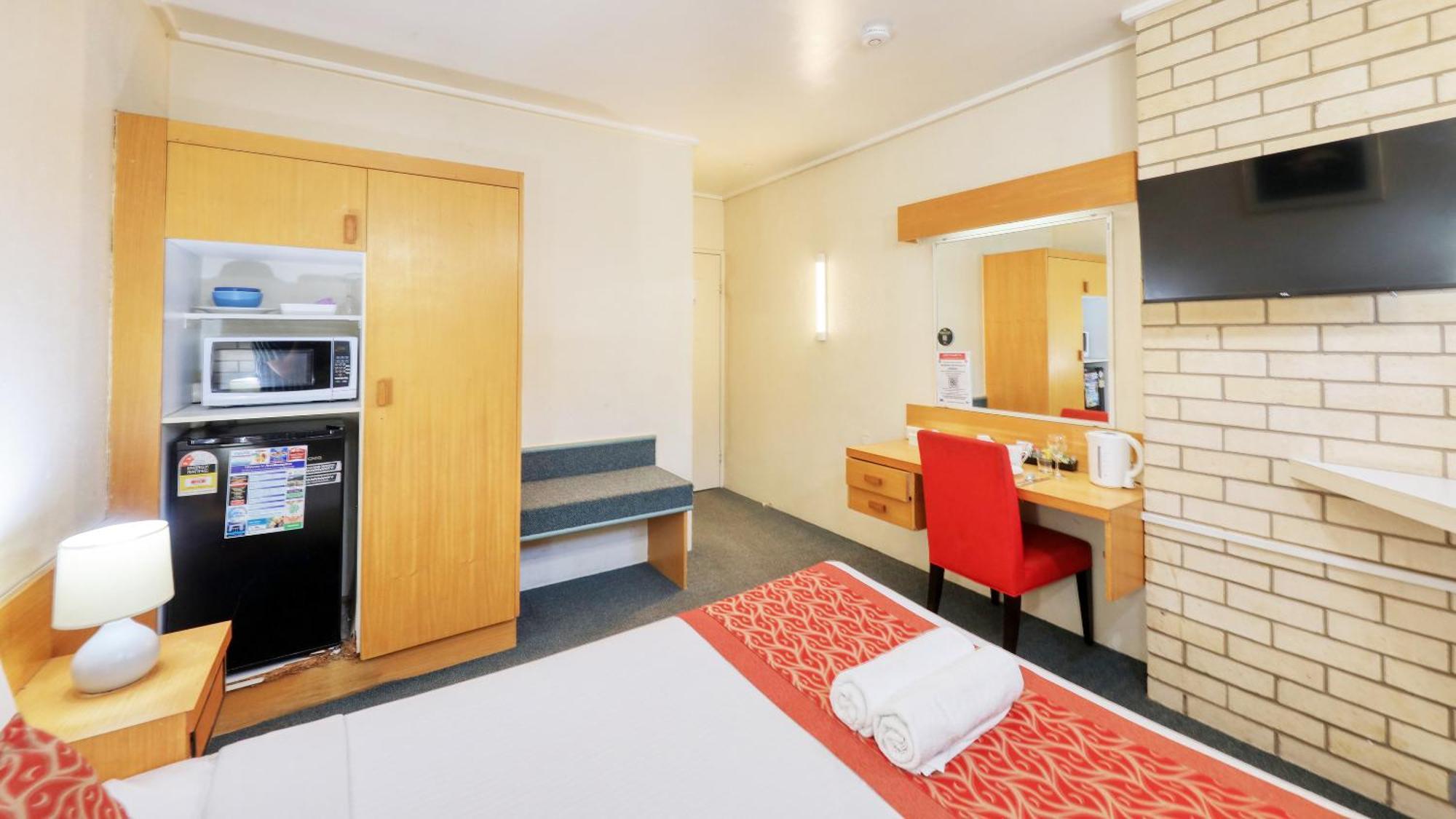 Tropical Gateway Motor Inn Rockhampton Exterior foto