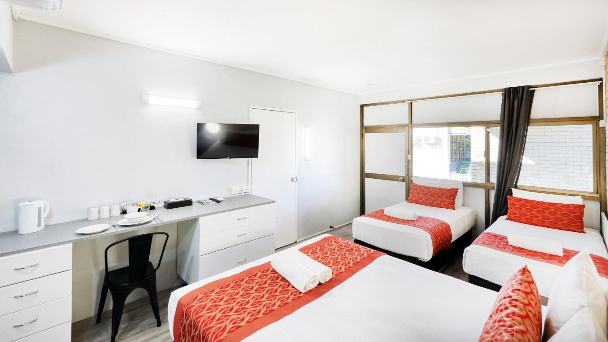 Tropical Gateway Motor Inn Rockhampton Exterior foto