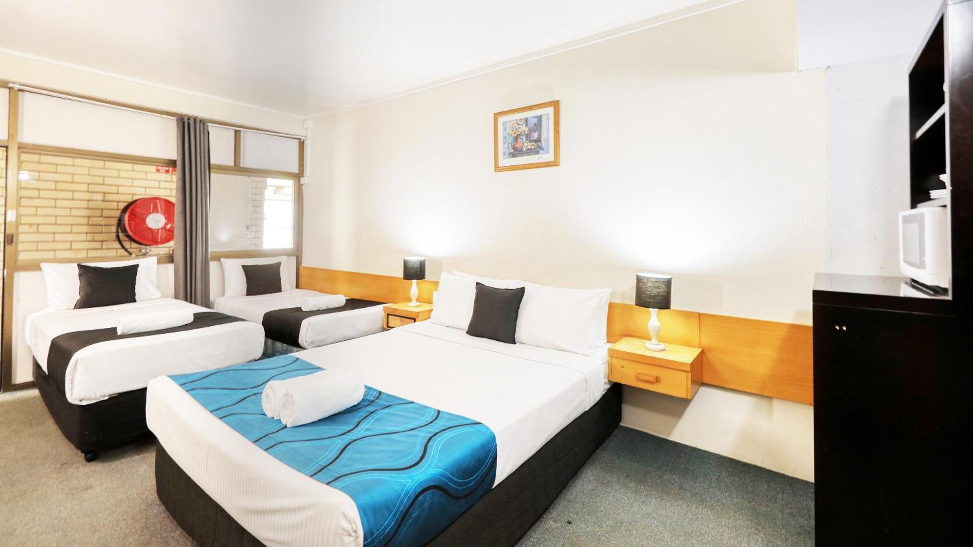 Tropical Gateway Motor Inn Rockhampton Exterior foto