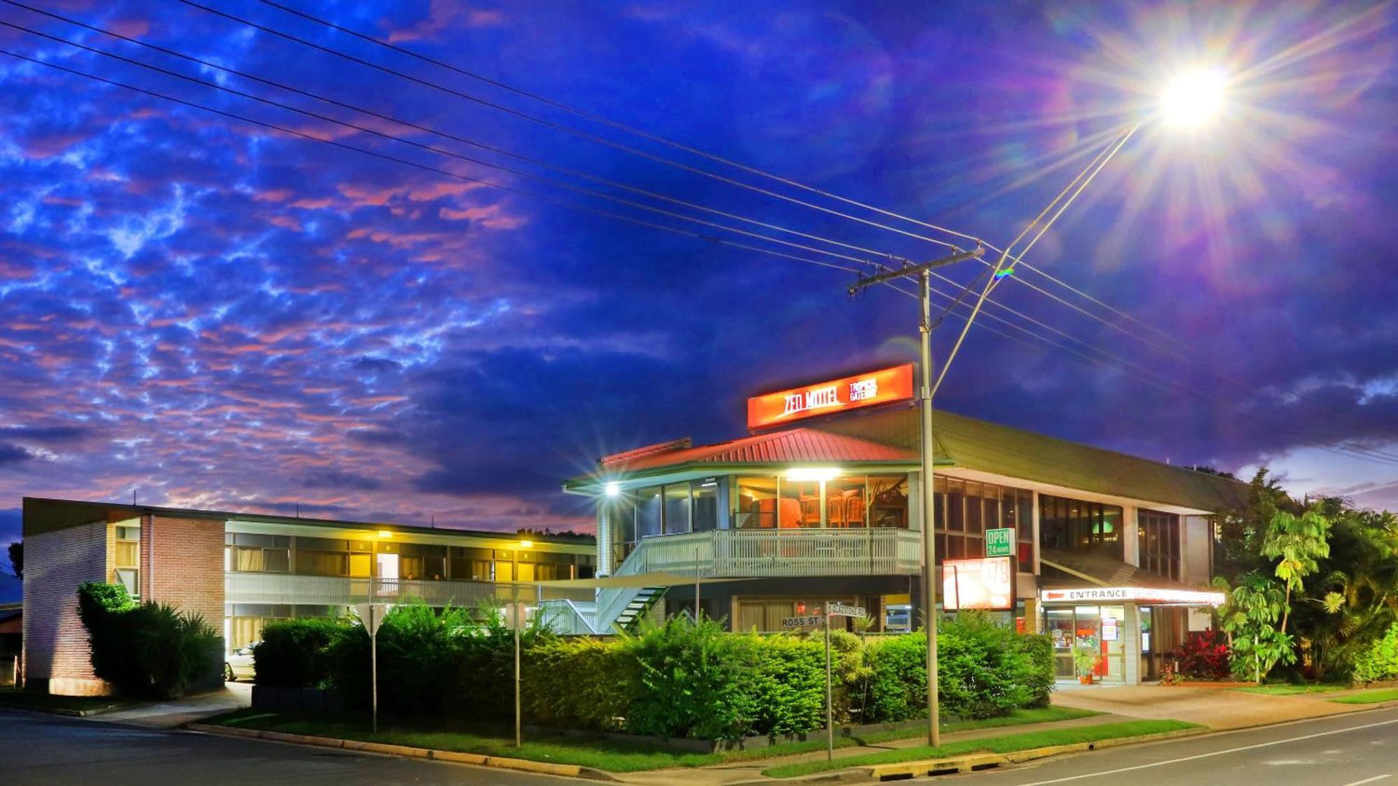 Tropical Gateway Motor Inn Rockhampton Exterior foto