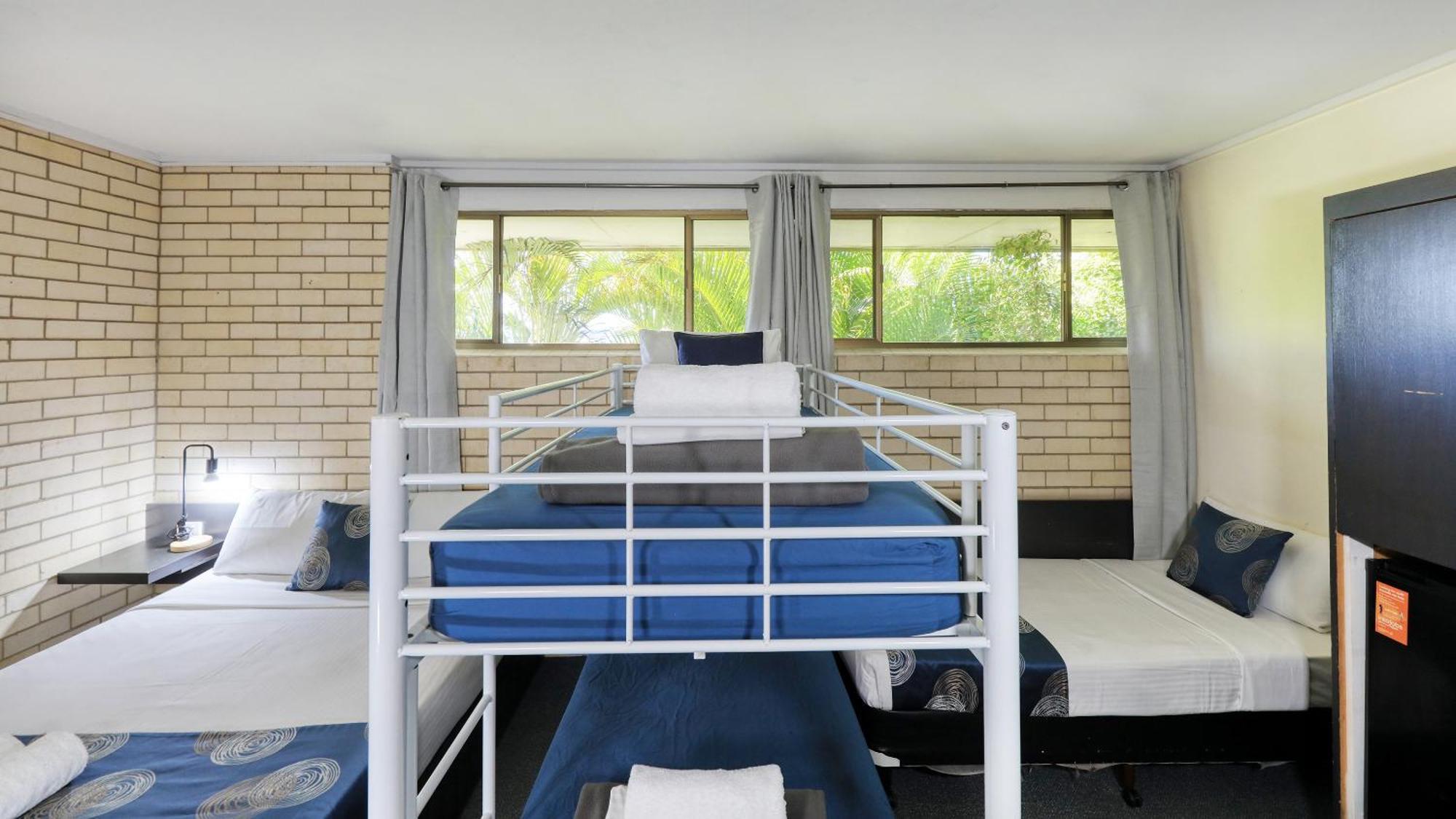 Tropical Gateway Motor Inn Rockhampton Exterior foto