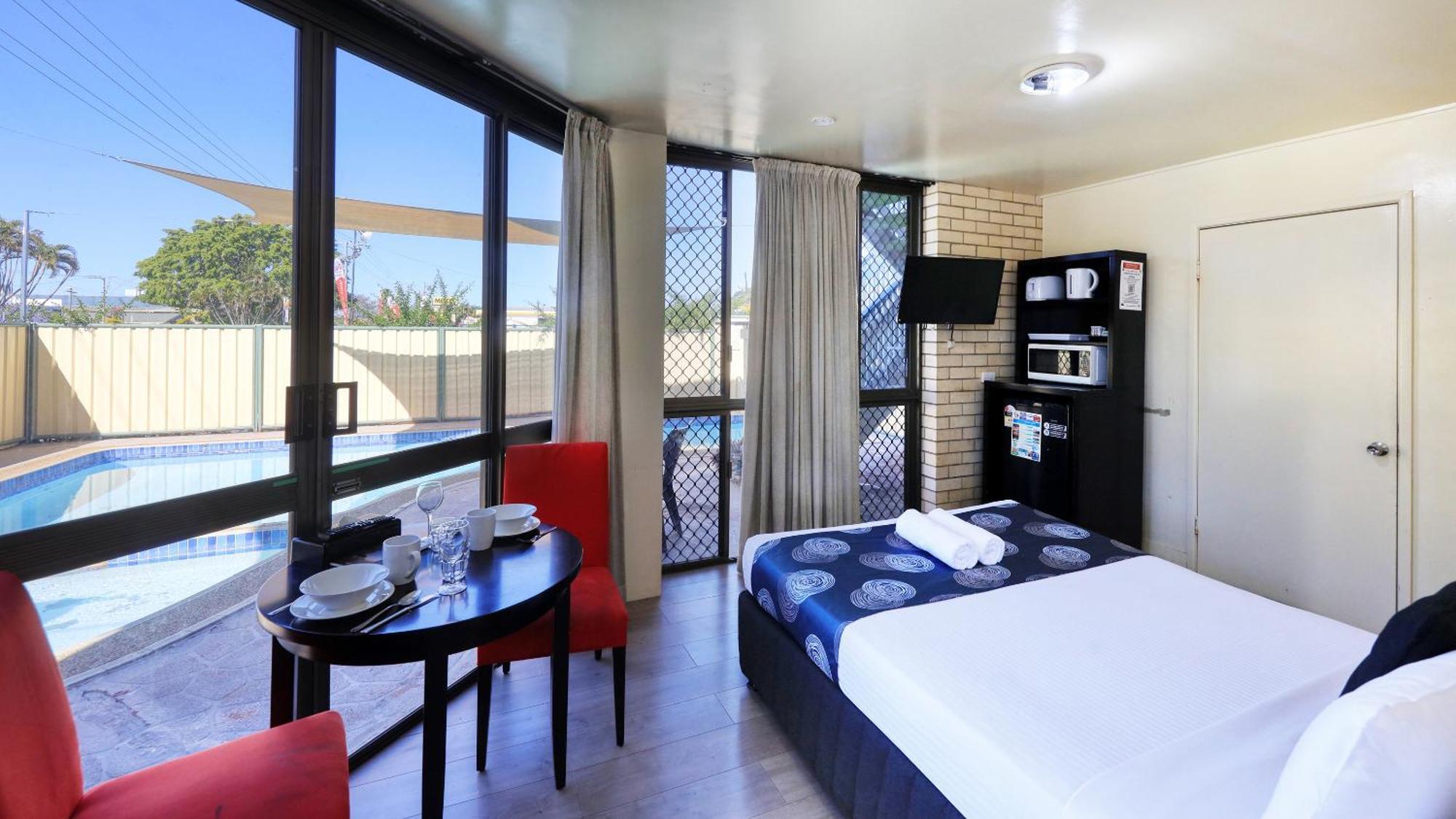 Tropical Gateway Motor Inn Rockhampton Exterior foto
