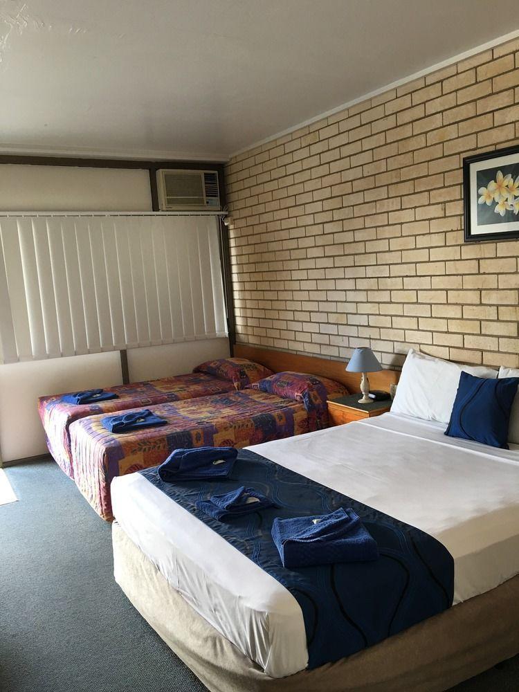 Tropical Gateway Motor Inn Rockhampton Exterior foto