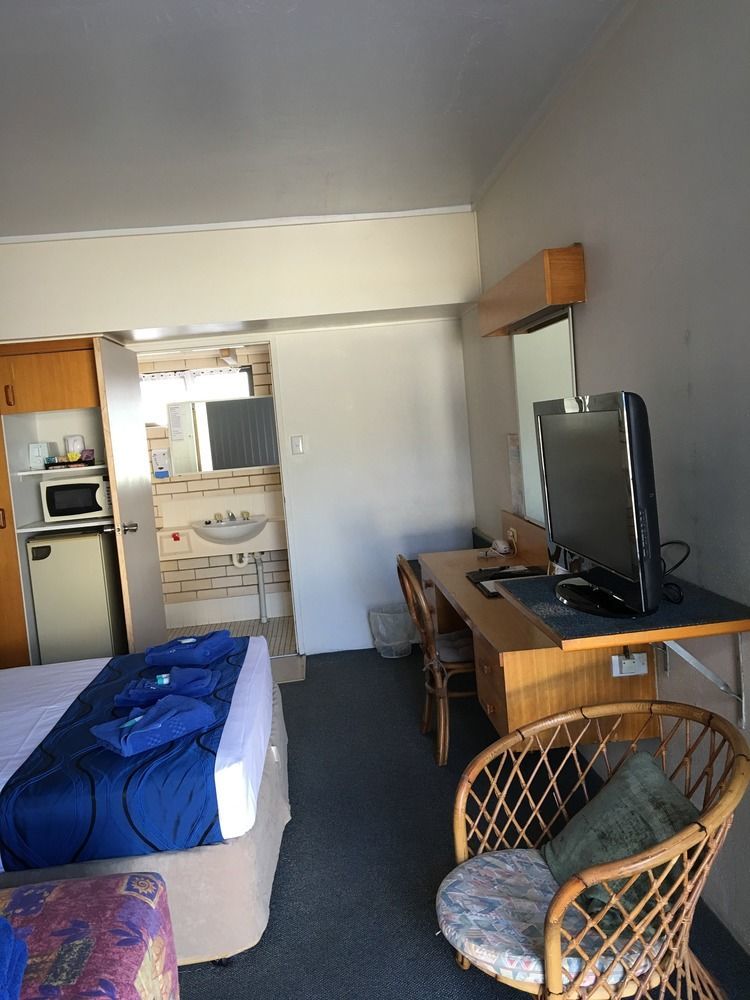 Tropical Gateway Motor Inn Rockhampton Exterior foto