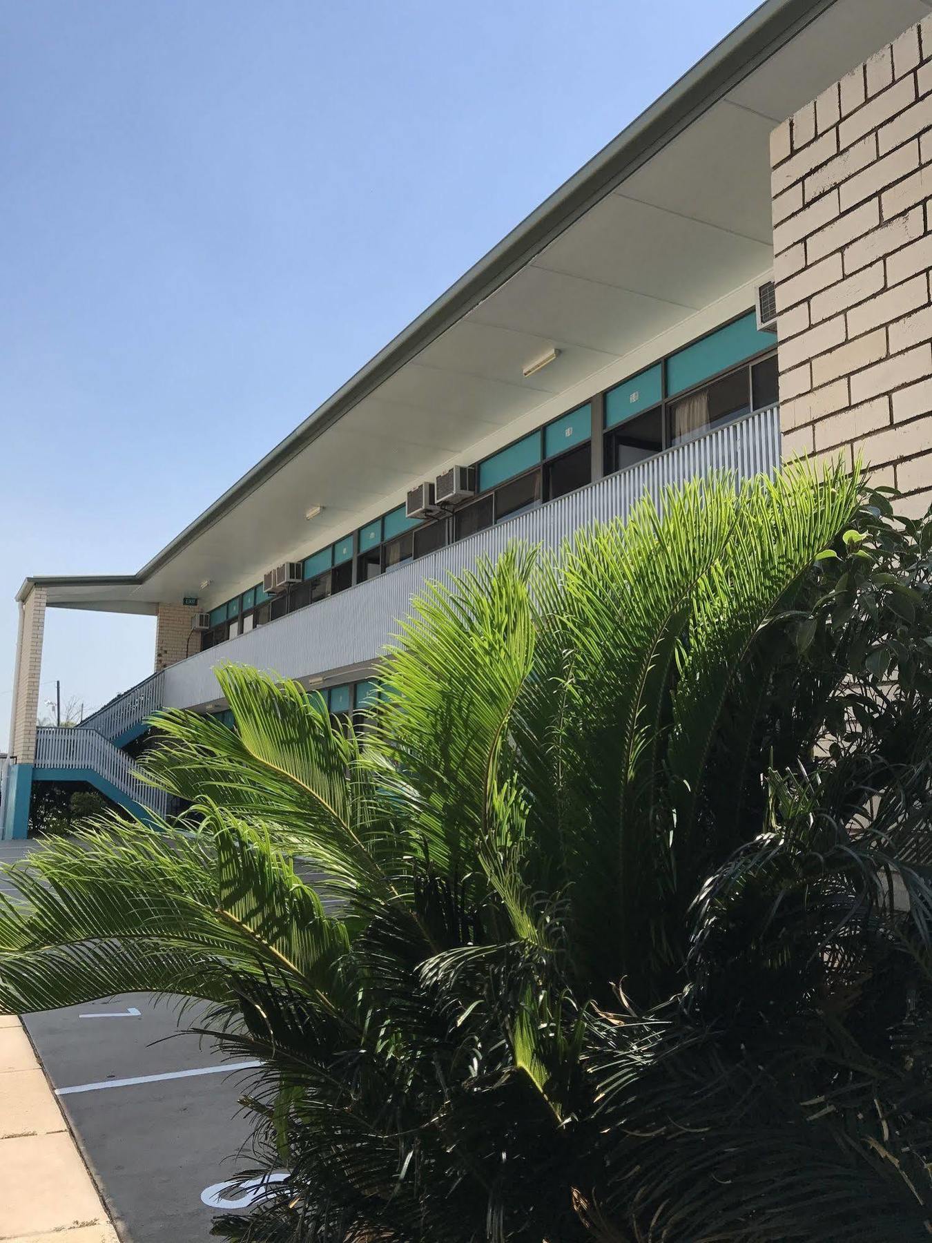 Tropical Gateway Motor Inn Rockhampton Exterior foto